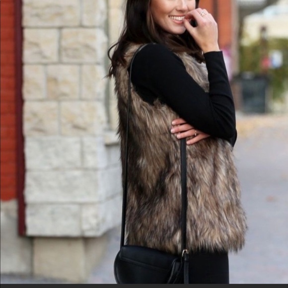Zara Jackets & Blazers - Darling Zara Winter Wear Faux Fur Vest❣️